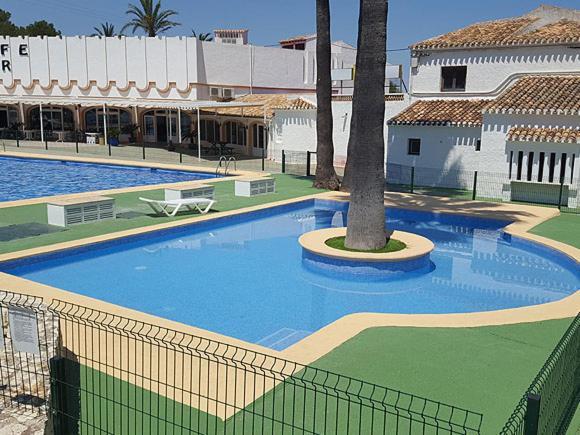 En Javea, Cerca De La Caleta Apartamento