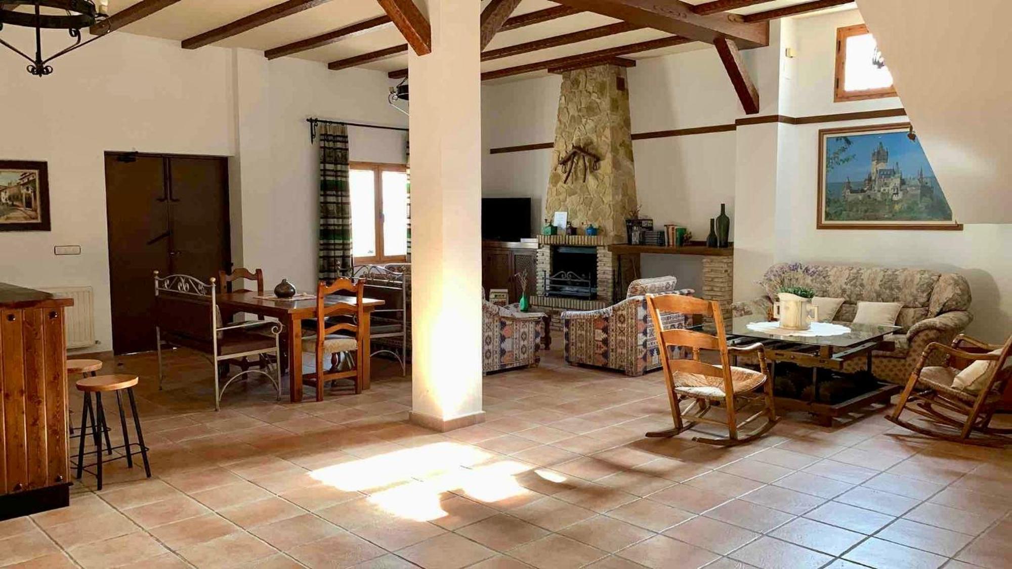 Con Piscina El Arado Holiday home Baena