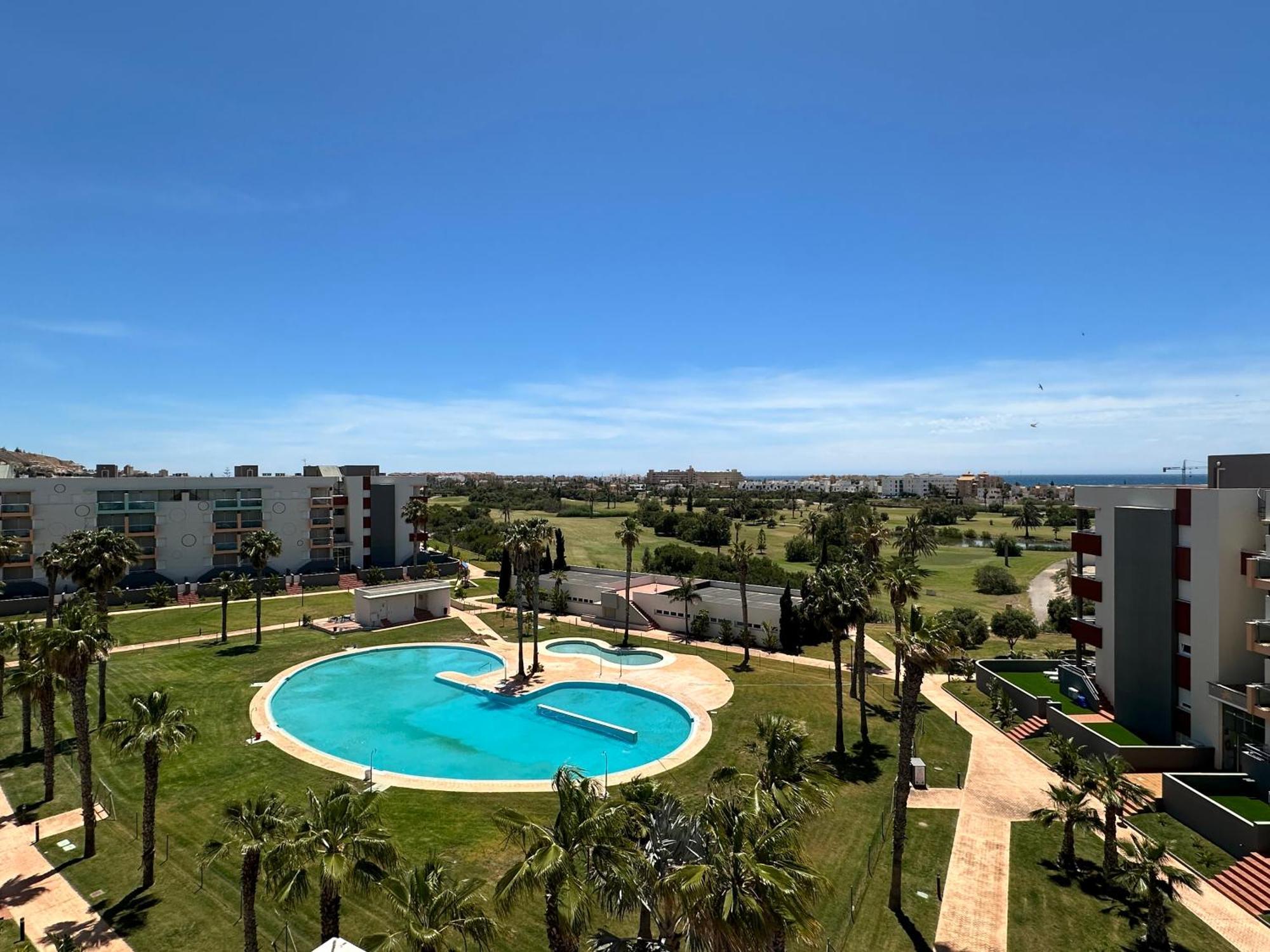 Views Apartamento *