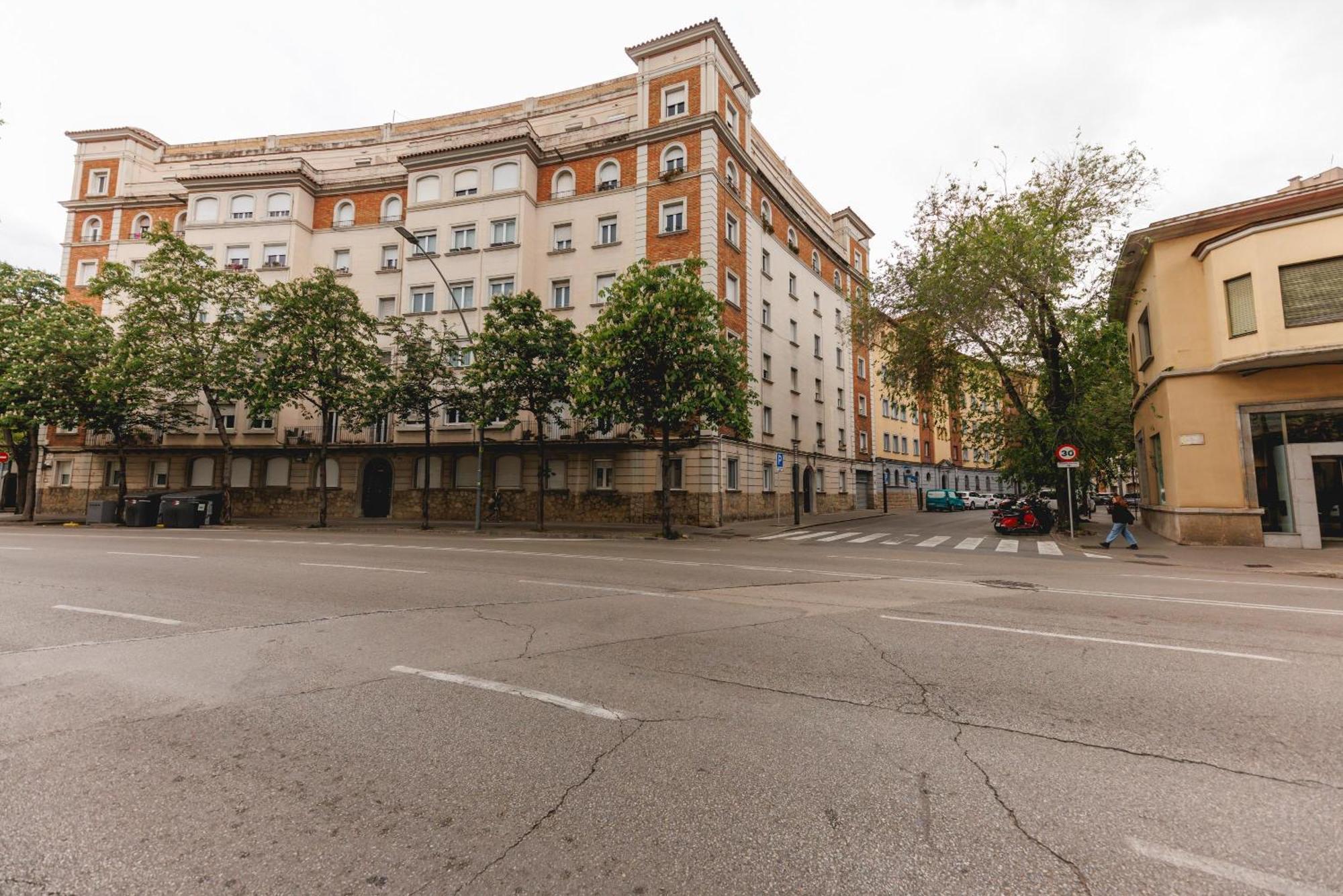 Bravissimo Turbau Entresol A, With 3 Bedrooms Gerona