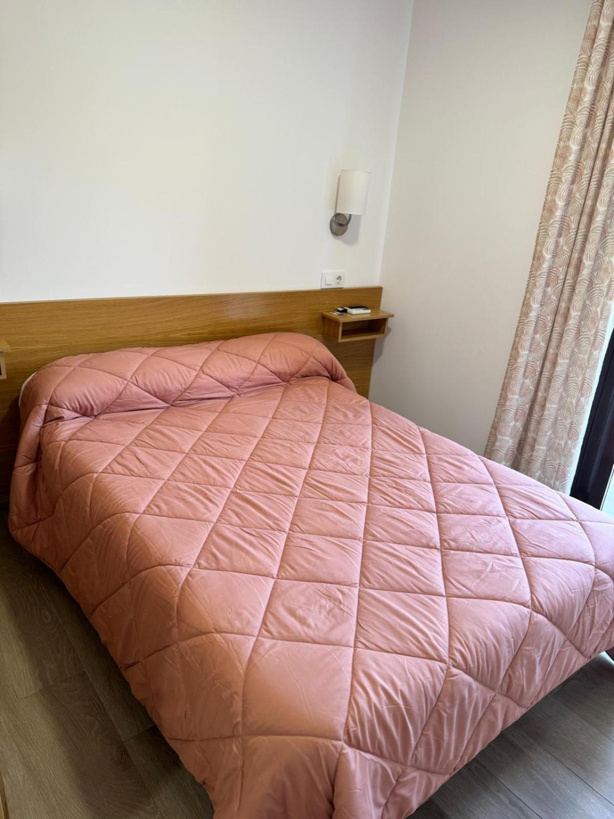 Hostal Cazalegas Pensión