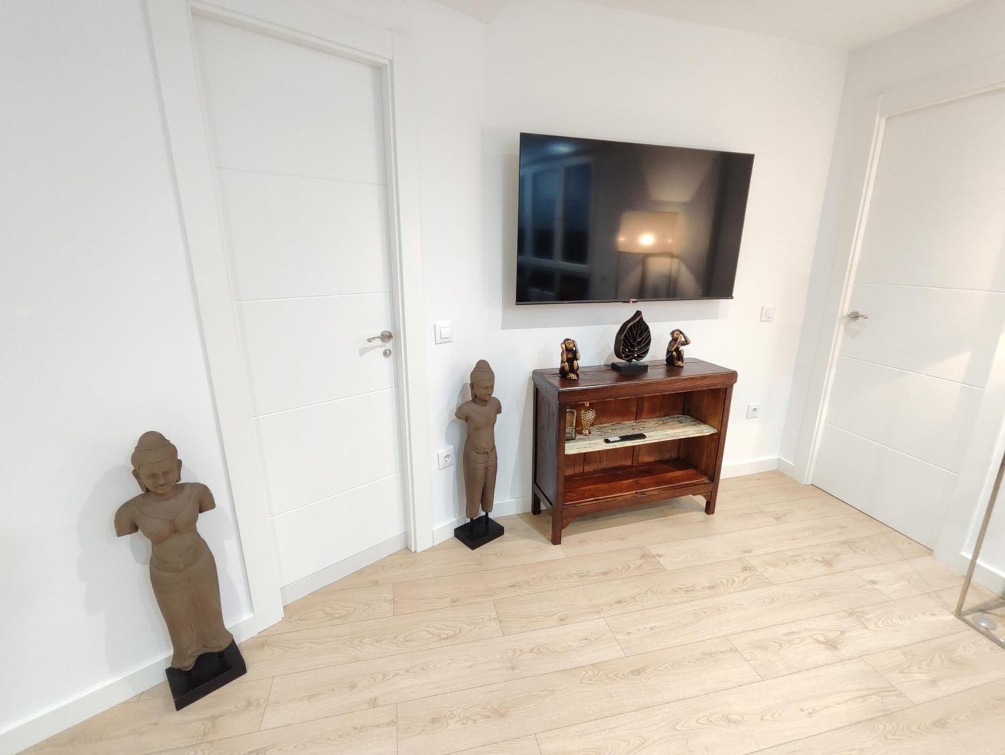 Apartamento Moderno, Luminoso Y Exterior En Calle Peatonal *