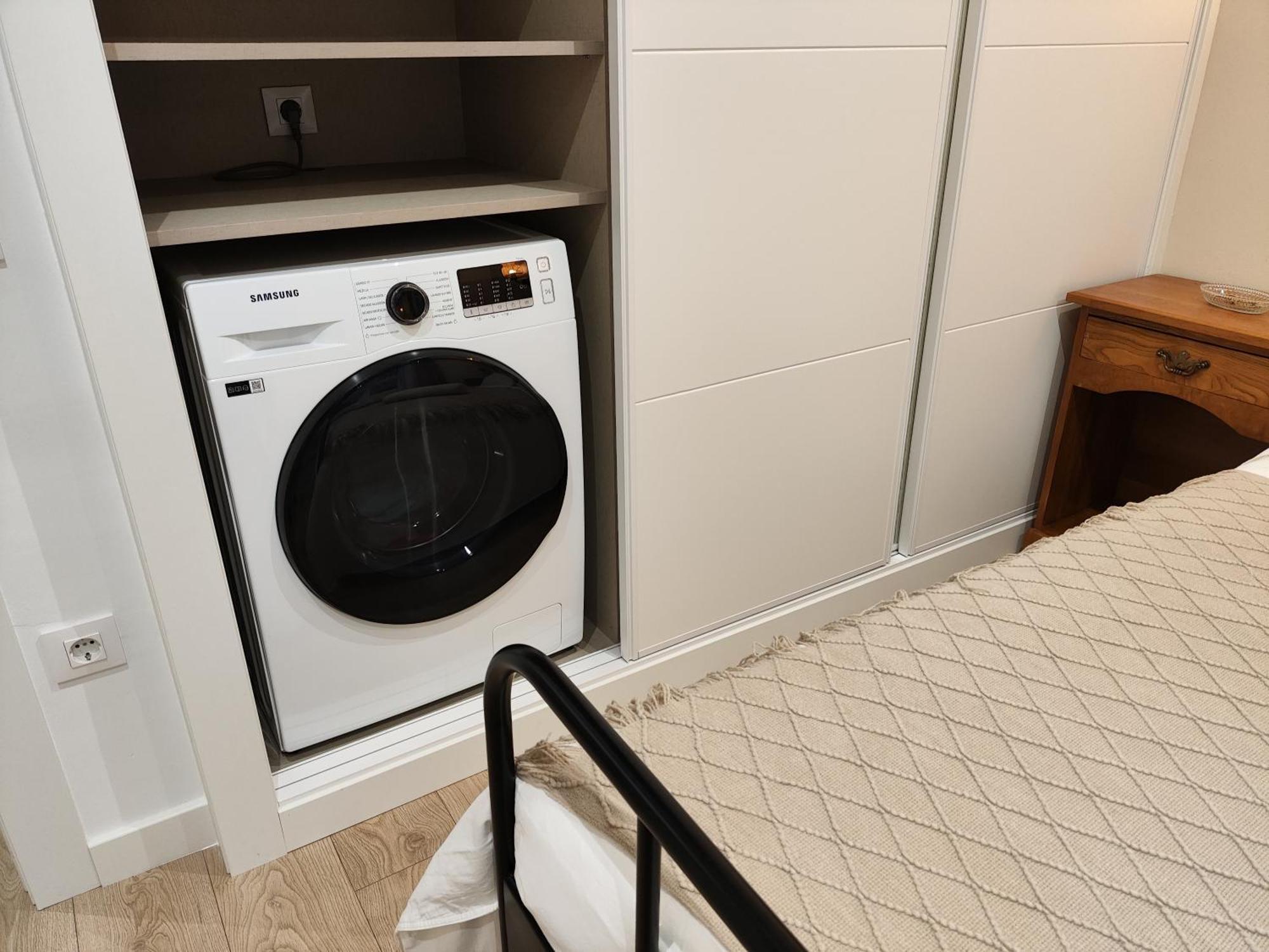 Apartamento Moderno, Luminoso Y Exterior En Calle Peatonal *