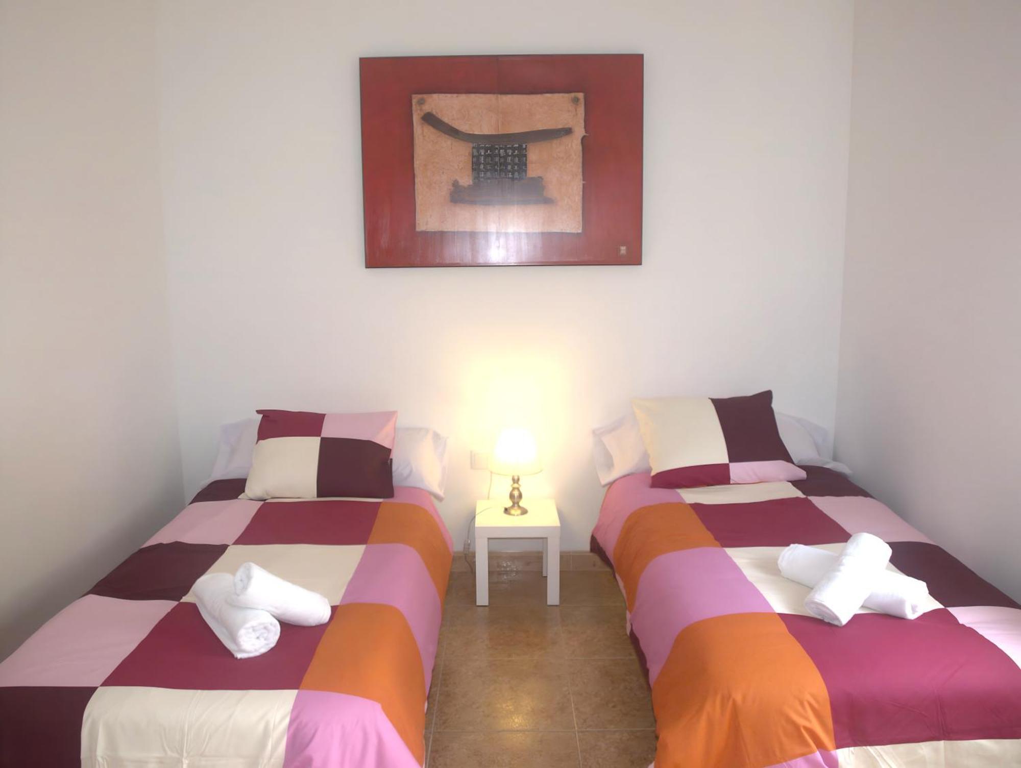 Apartamento Jardines Del Ebro, 8 Pax, Ideal Grupos