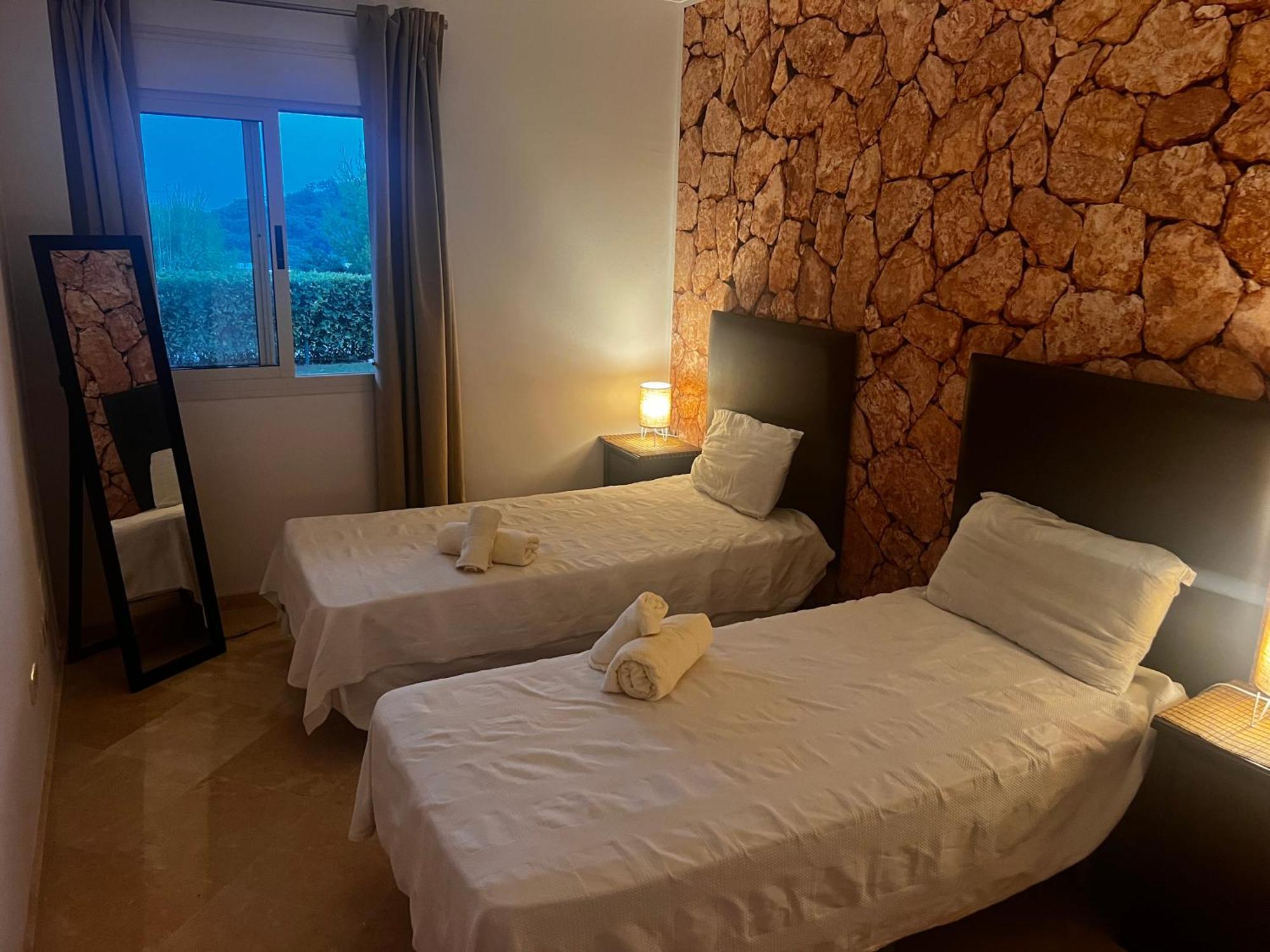 Apartamento Elegant And Spacious Garden With Beautiful Views Ojén