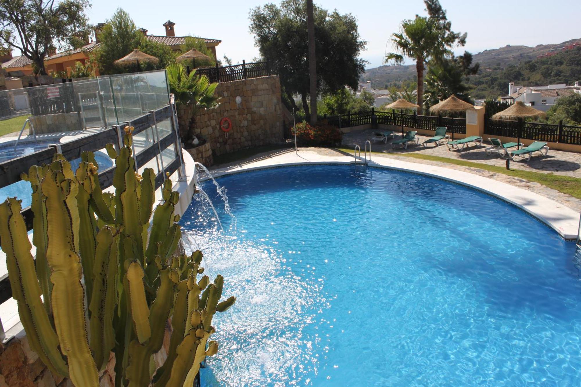 Elegant And Spacious Garden With Beautiful Views * Ojén