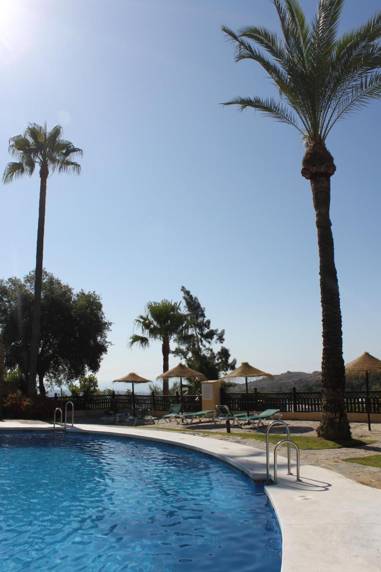 Apartamento Elegant And Spacious Garden With Beautiful Views Ojén