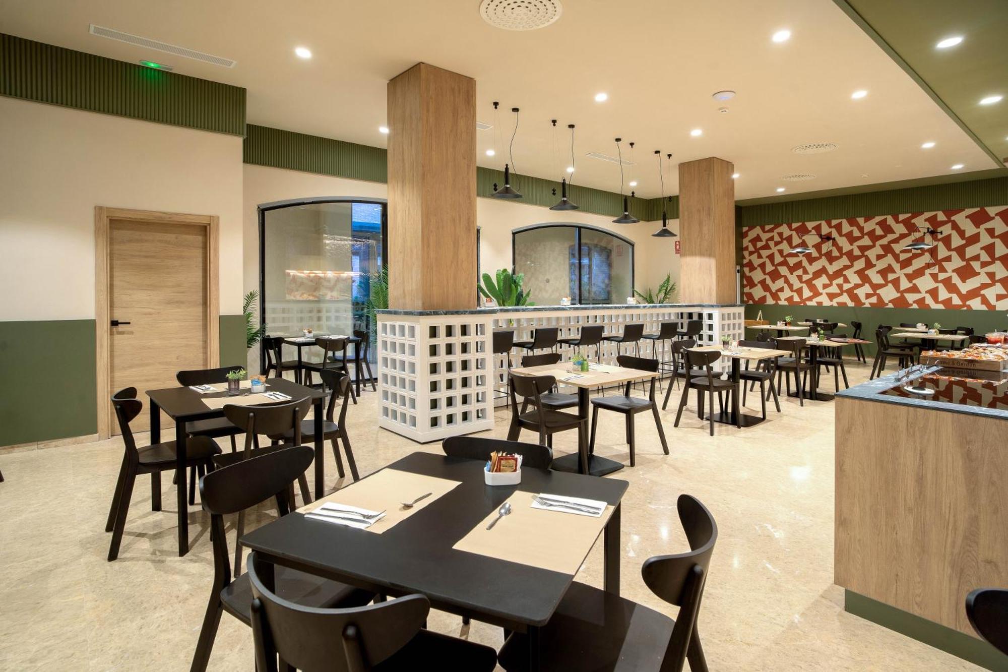 Dwo 4* Valencia