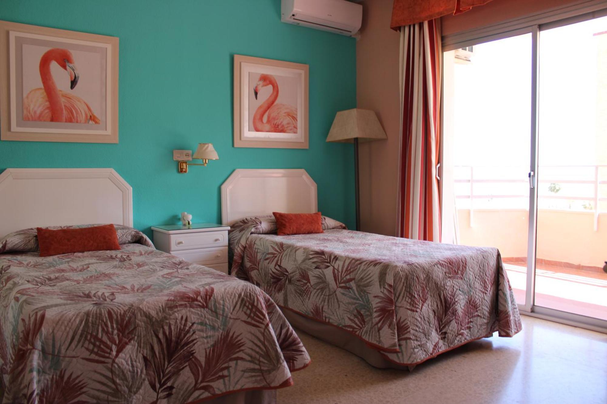 Ronda 3 Beachfront Apartamento