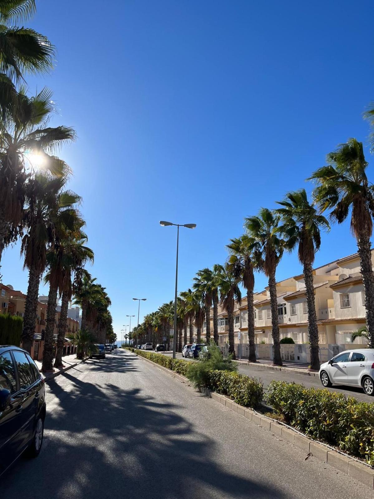 Сasa de vacaciones 3 Bedroom Duplex Cabo Roig Oriola (Orihuela)