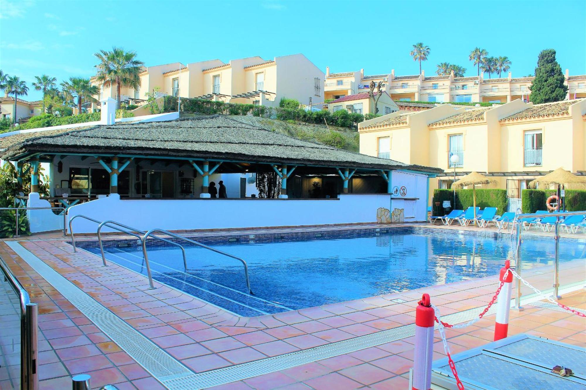 Malibu Mansions By The By Alfresco El Faro