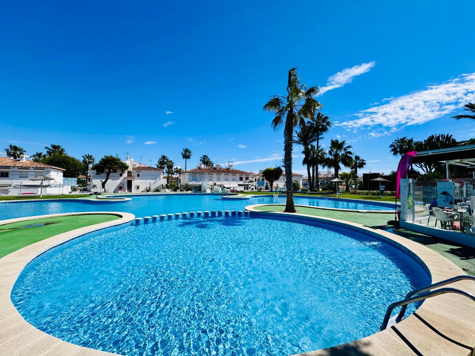 Agua Rosa Apartment Torrevieja