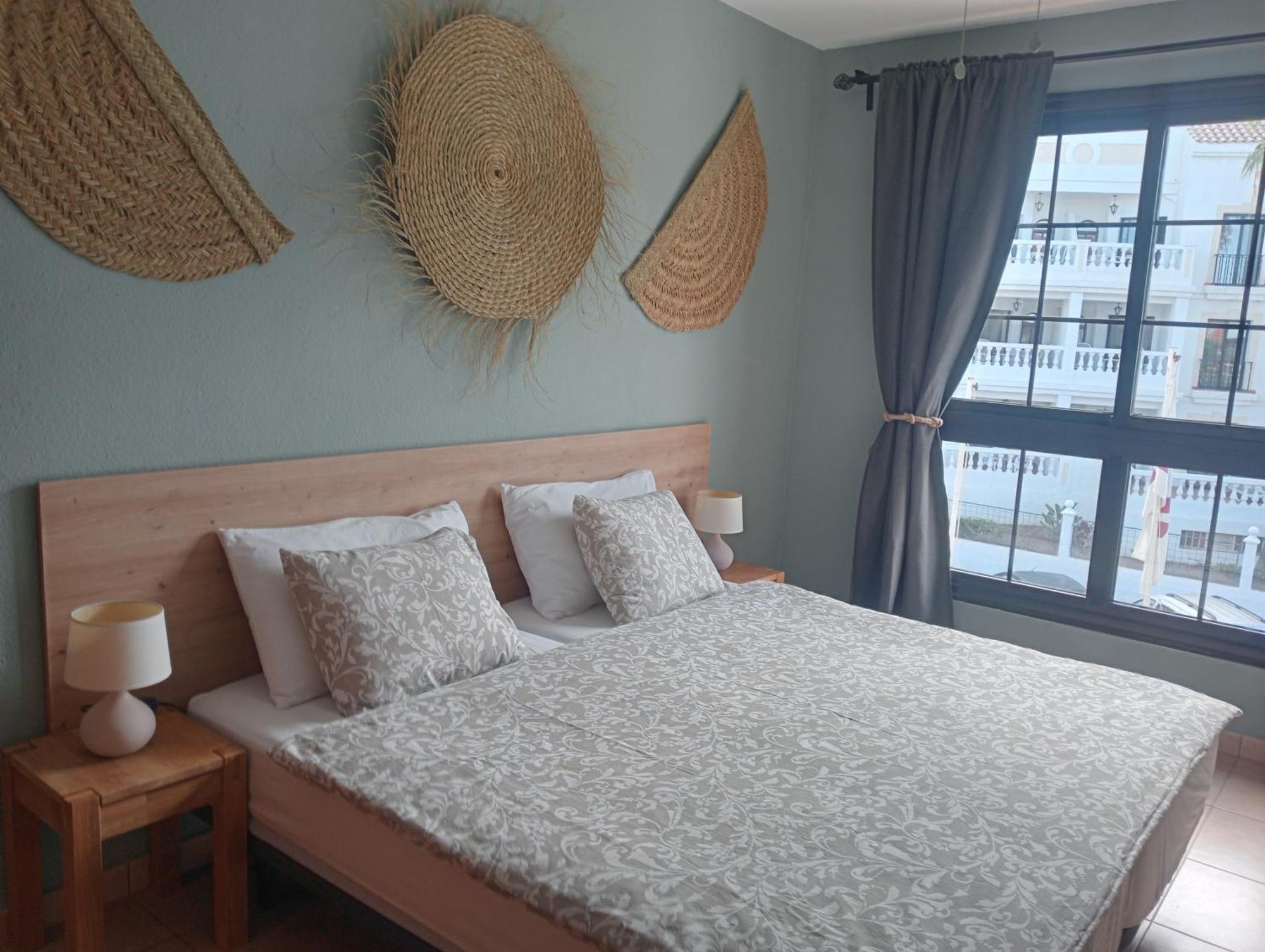 Greatly Located With Heated Pool, Cristianos Los Cristianos (Tenerife)