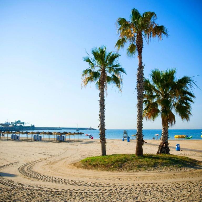 Vitoria Del Mar *