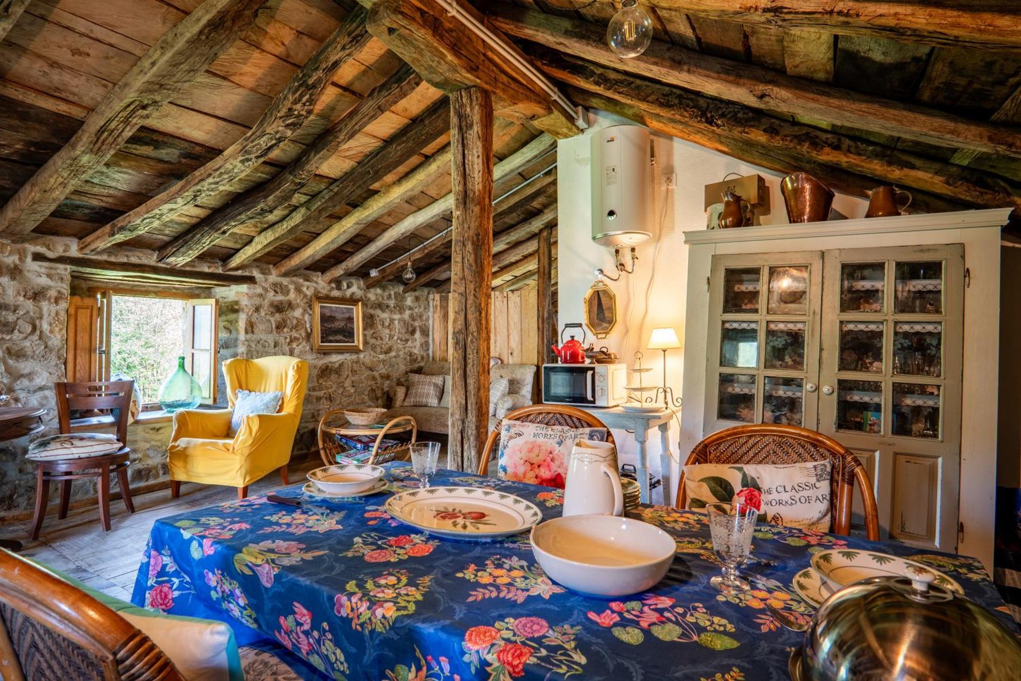 Vivienda Pasiega Lo Lucas 1920 * San Roque de Riomiera