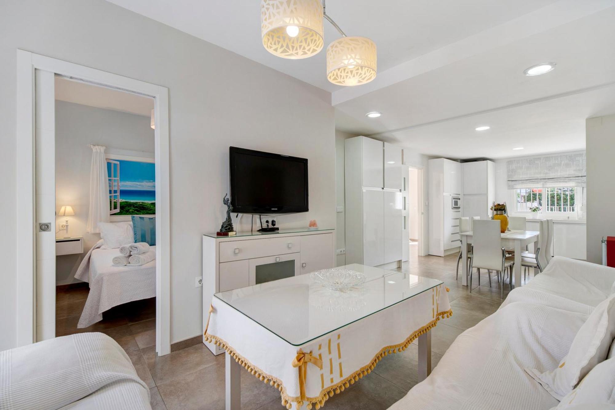 Casa Blanca Apartment *