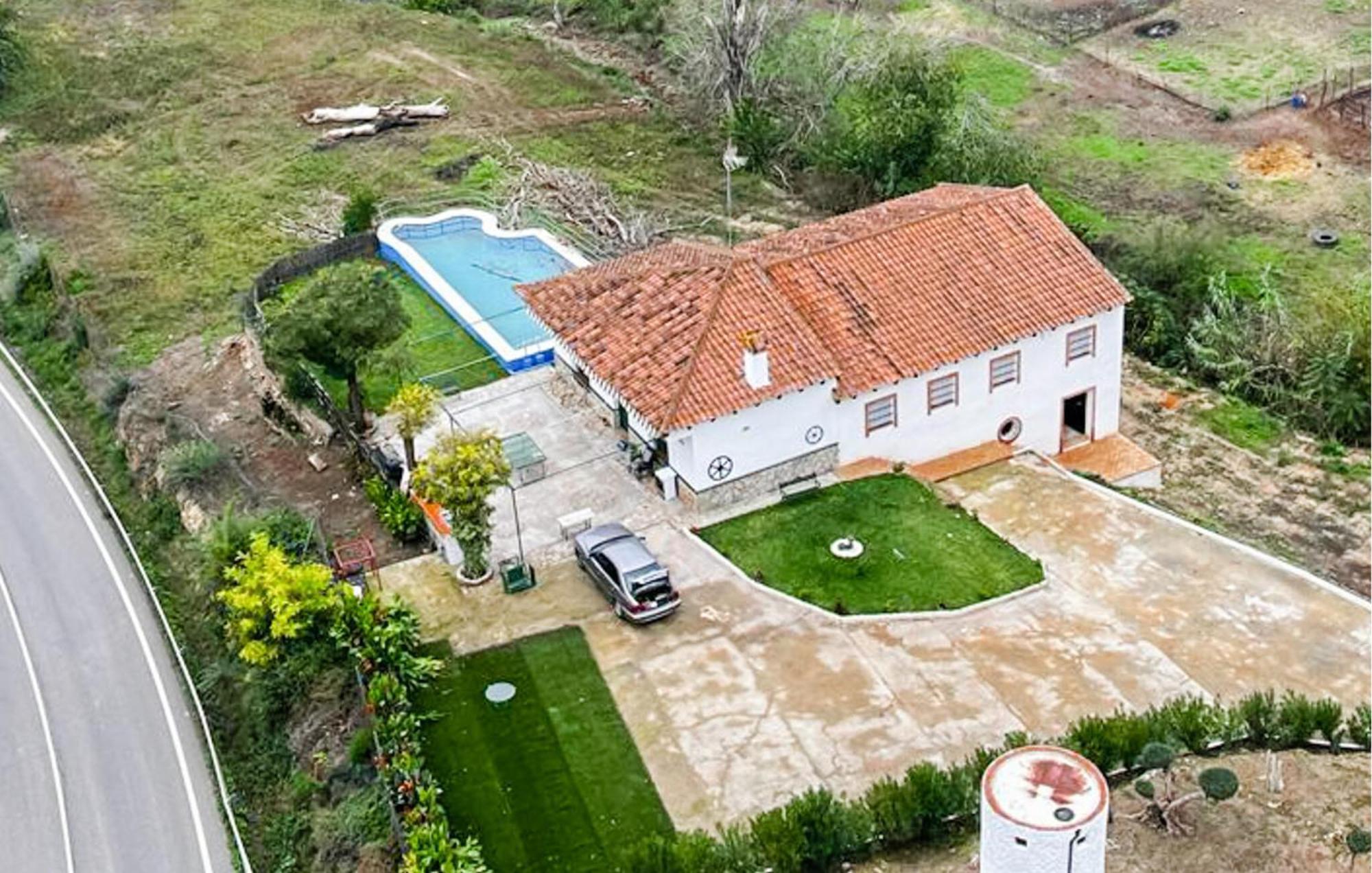 Сasa de vacaciones 6 Bedroom Amazing In La Puebla De Infan La Puebla de los Infantes