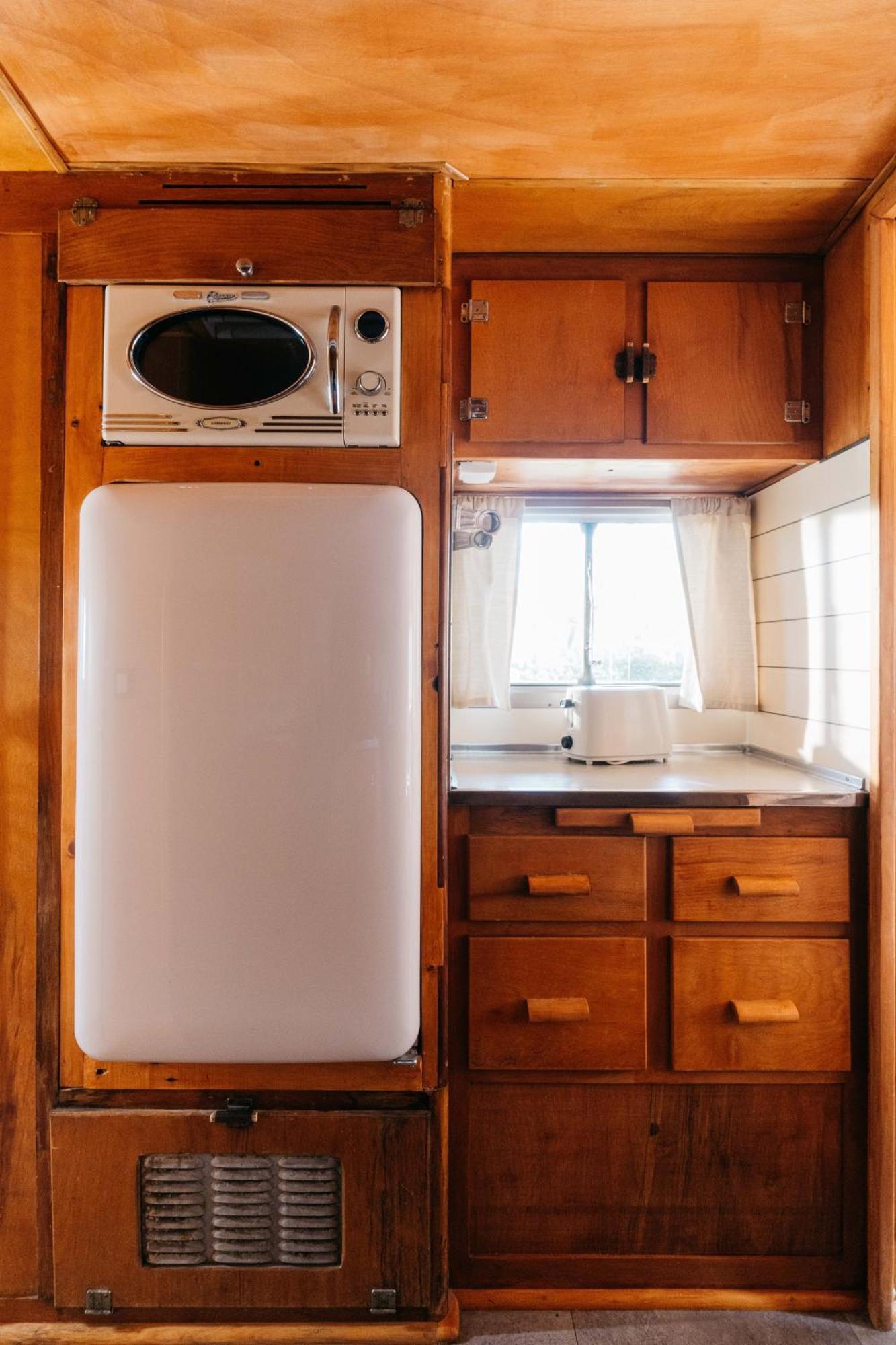The Caravan * Hoz de Anero