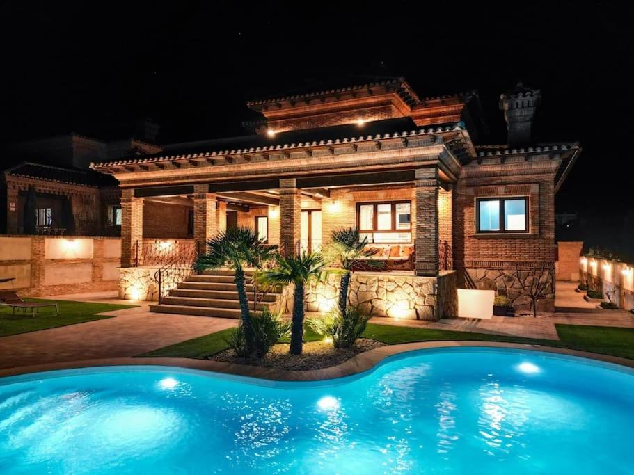 Villa Luxe Experience Toledo * Pool * Bbq * Billar *