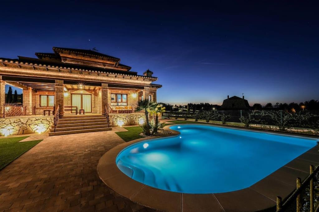 Villa Luxe Experience Toledo * Pool * Bbq * Billar *