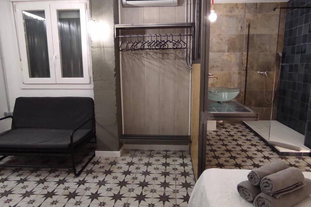 Apartamento Estudio Industrial A 9' Del Centro En Metro *