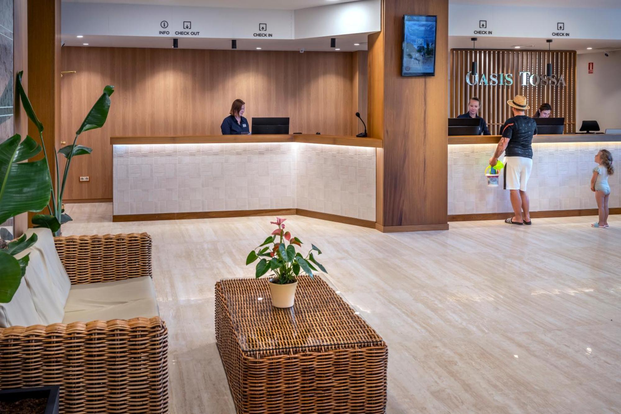 Ght Oasis Tossa & 4*