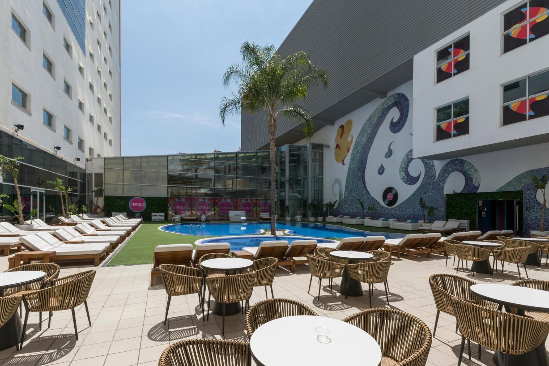 Hotel Vs Palace ****