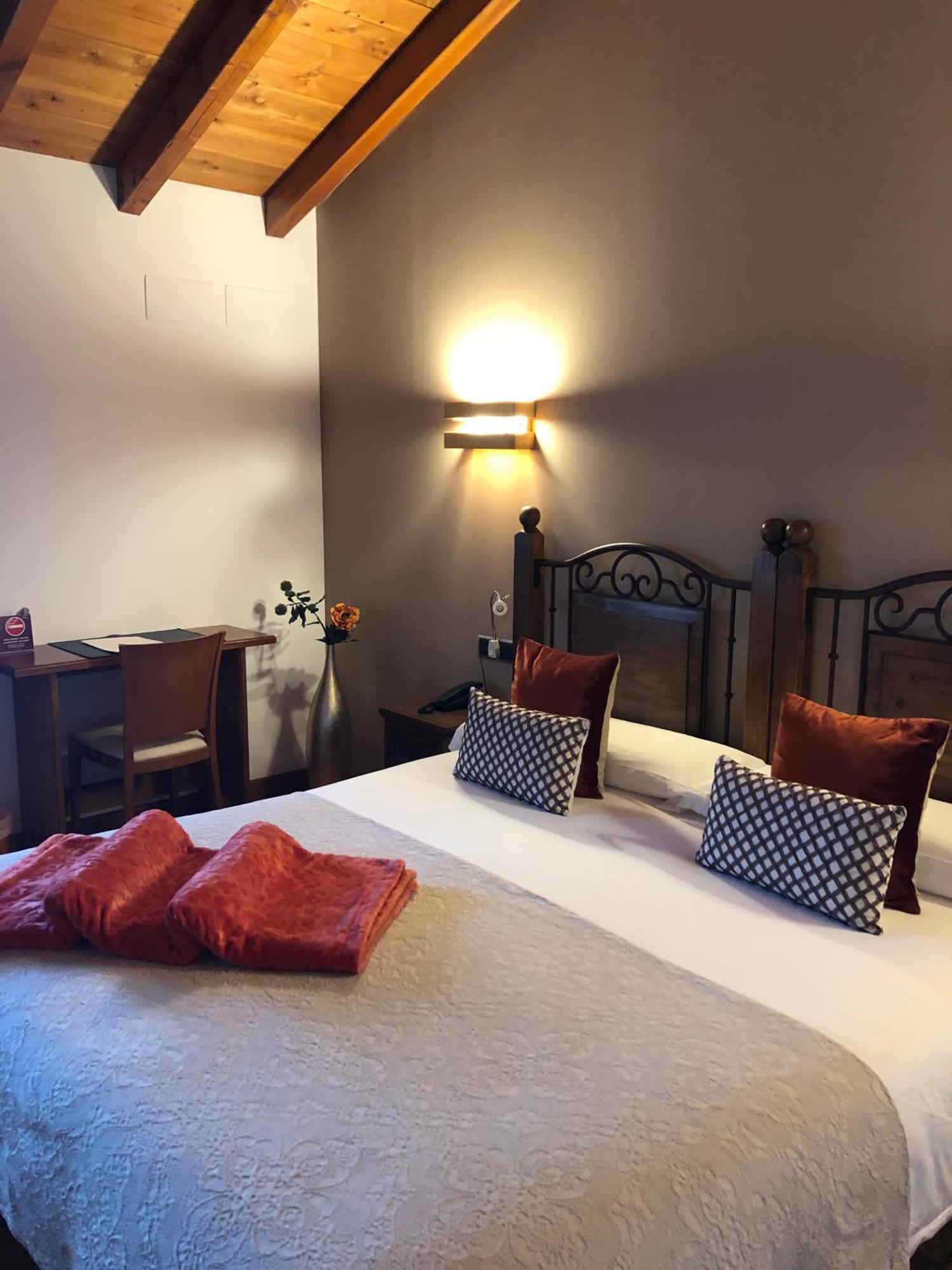 Aparthotel Rural Atxurra
