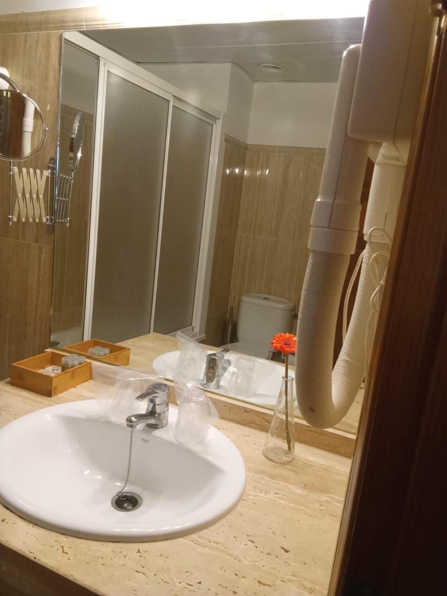 Hotel Mairena Mairena De Alcor