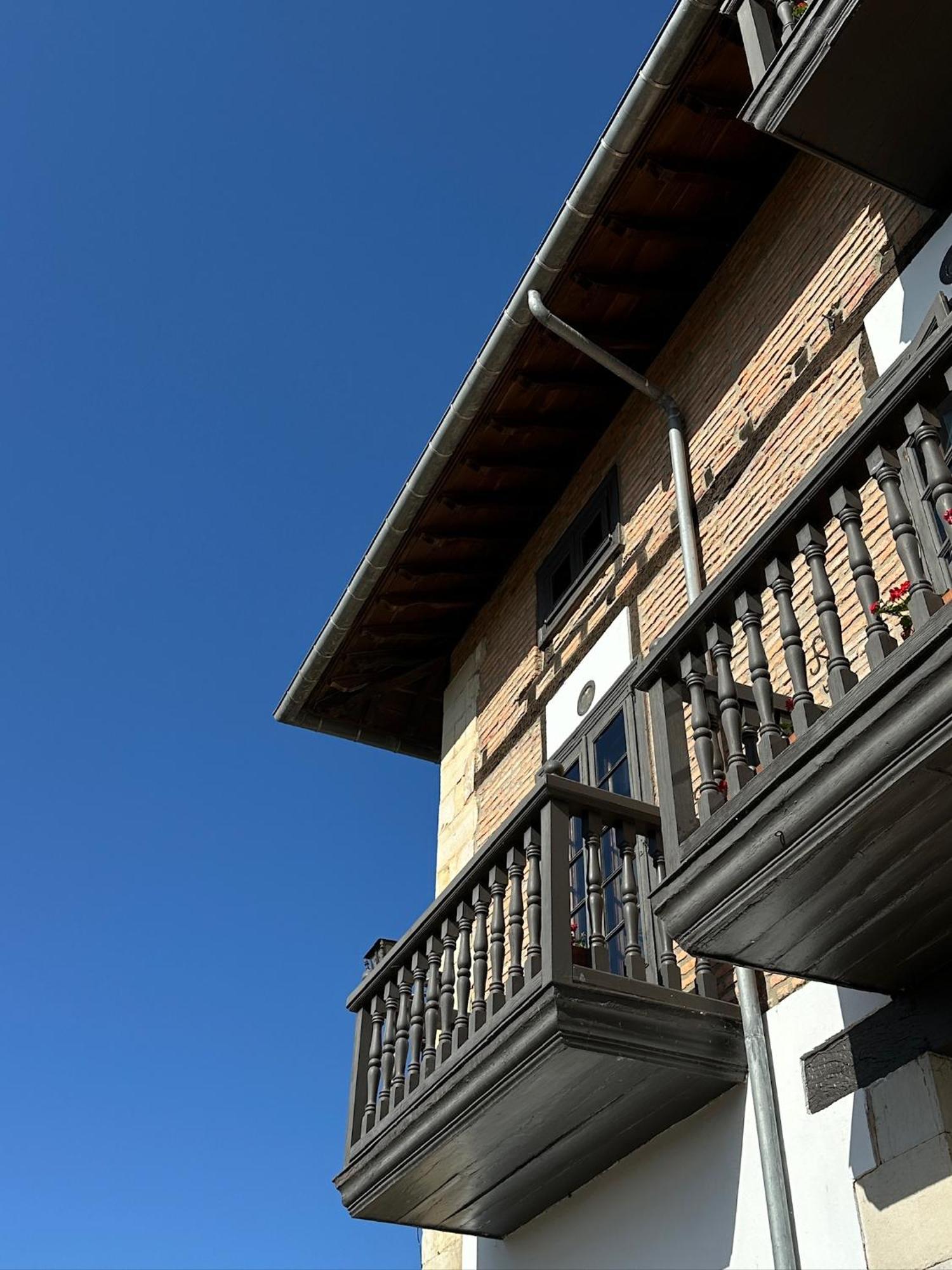 Palacio La Casona De Cerrazo