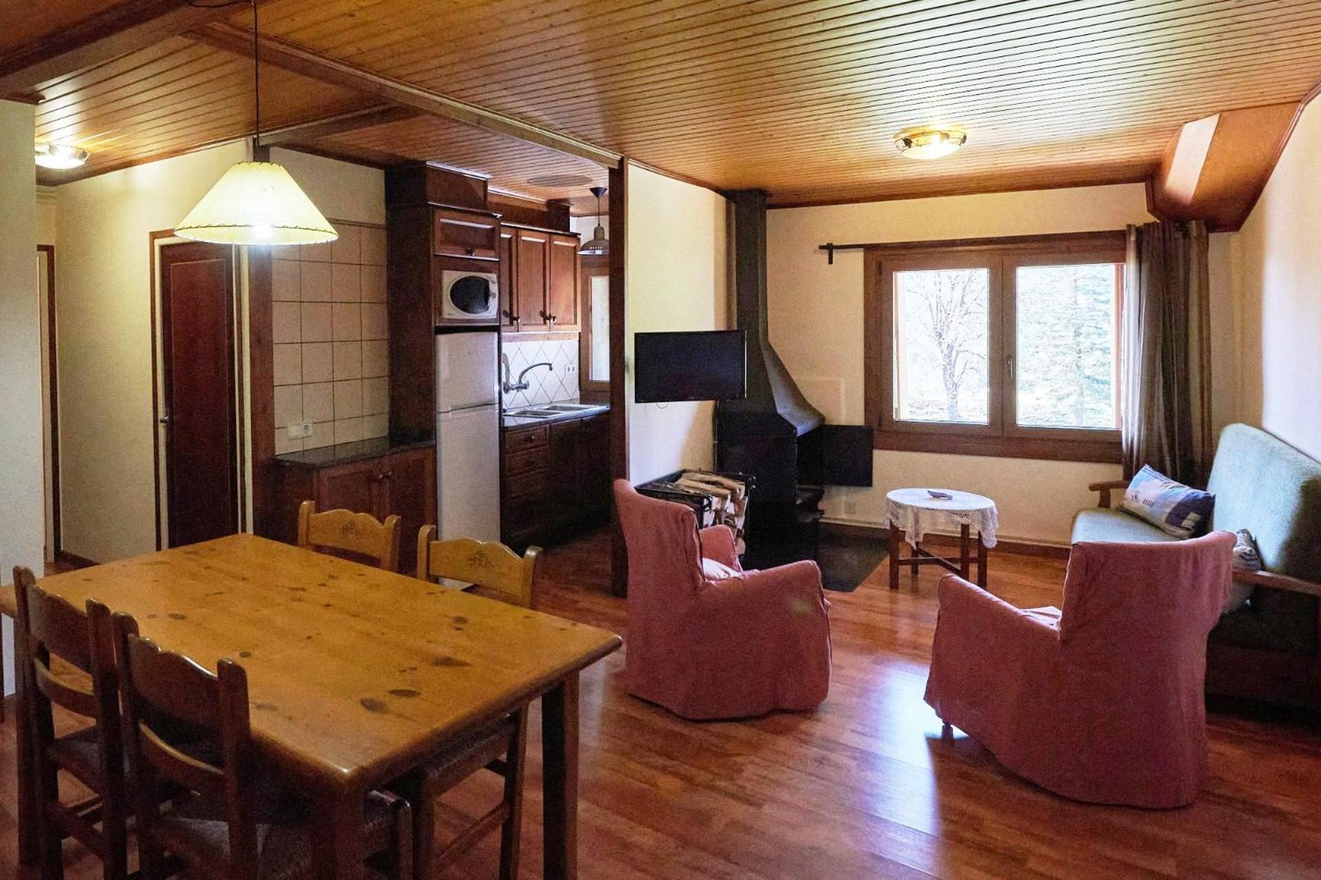 Tubau - - Casa rural *