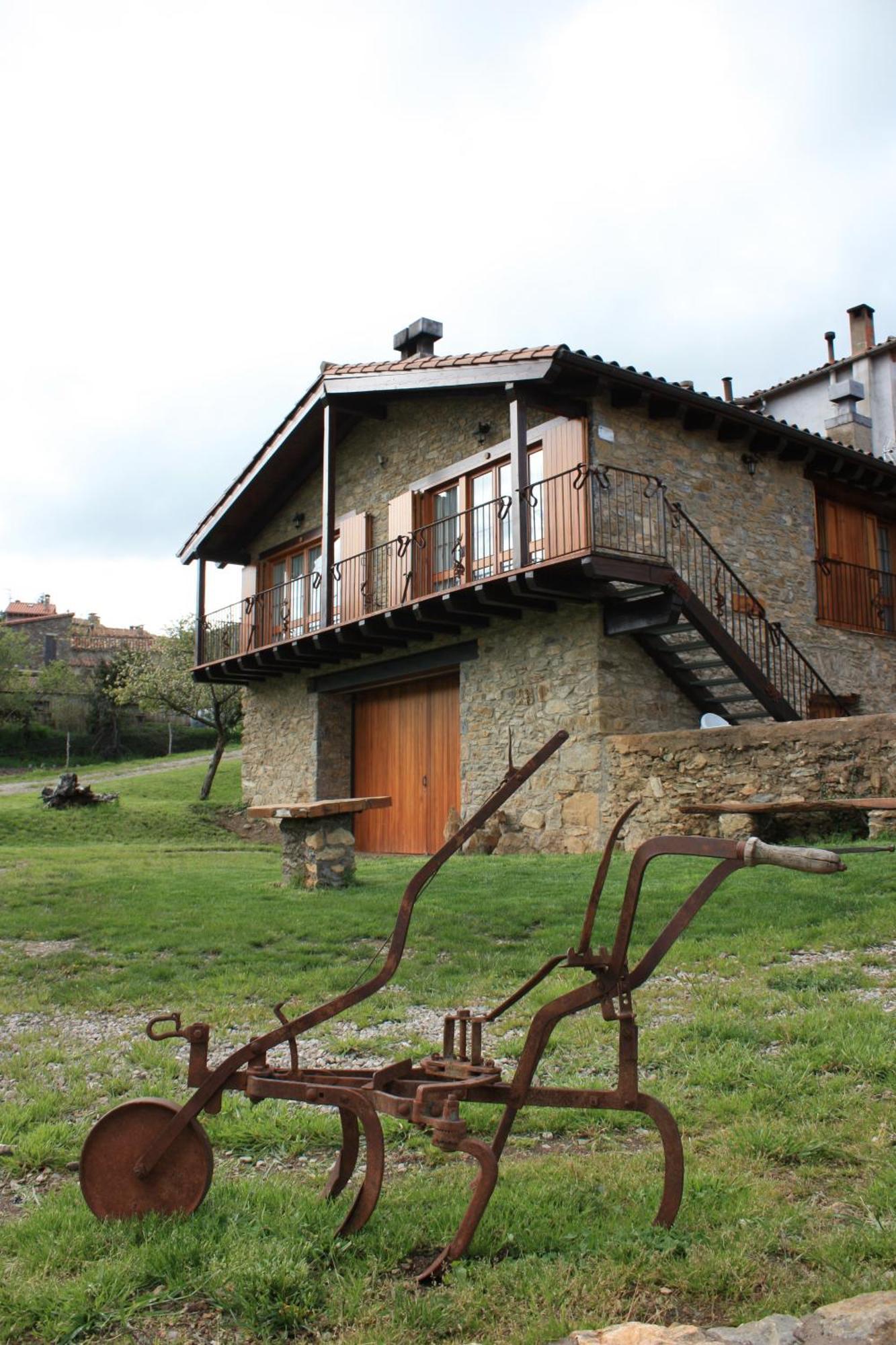 Tubau - - * Campelles
