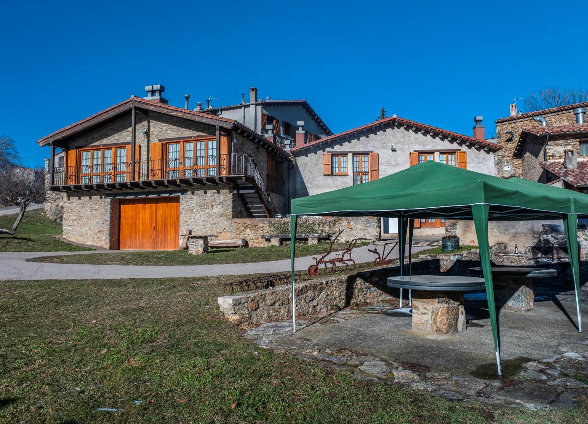Tubau - - Casa rural