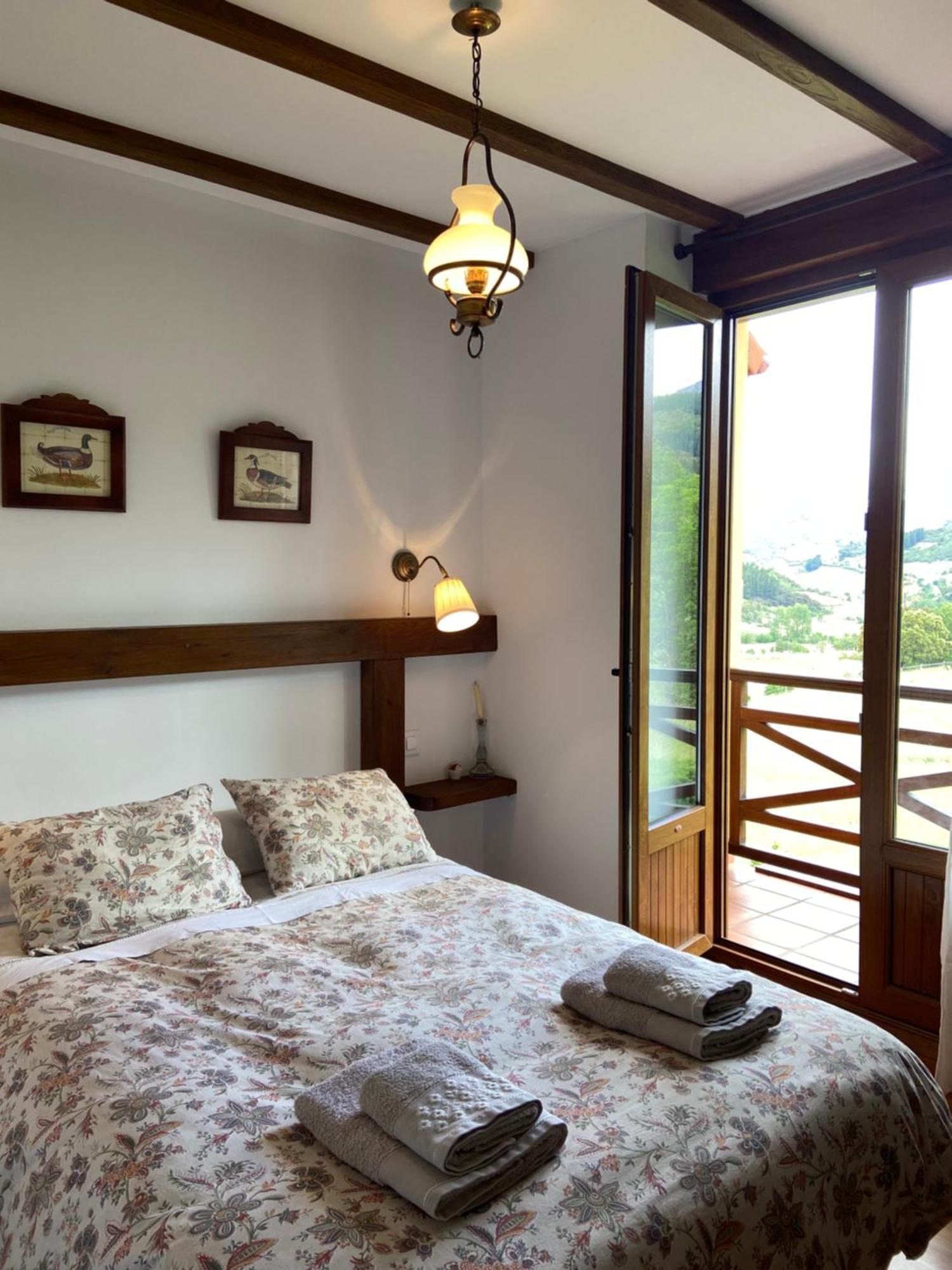 Precioso Junto A Potes-4 Hab,3 Baños, Piscina