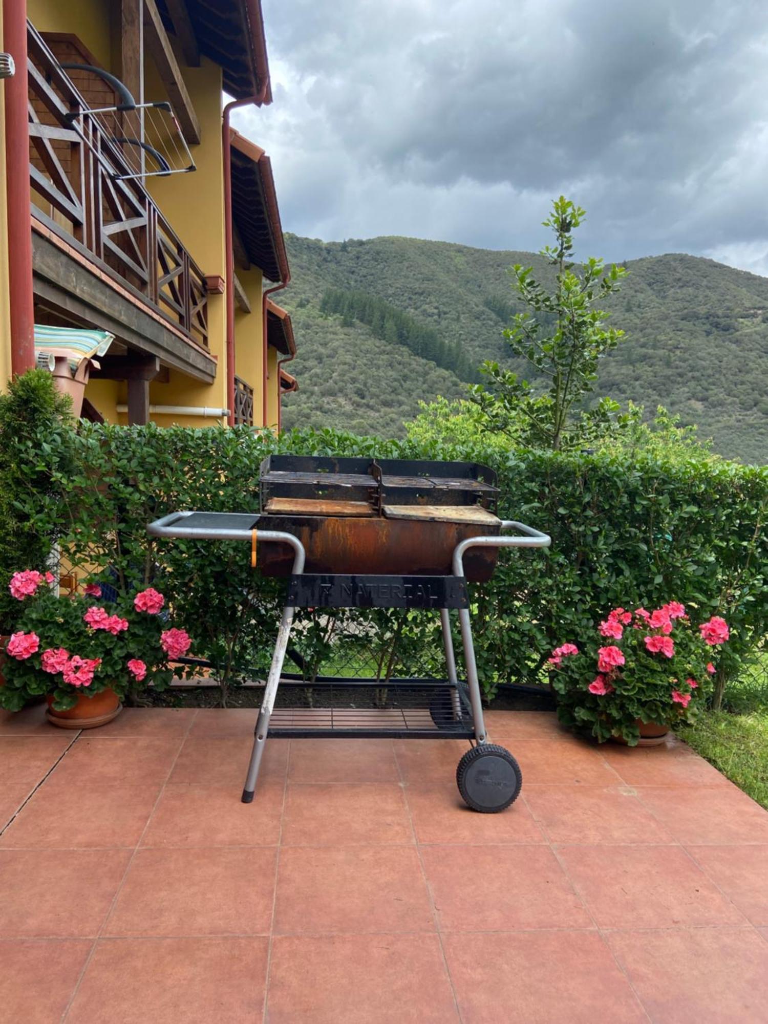 Chalet Precioso Junto A Potes Con Piscina-4 Hab,3 Banos
