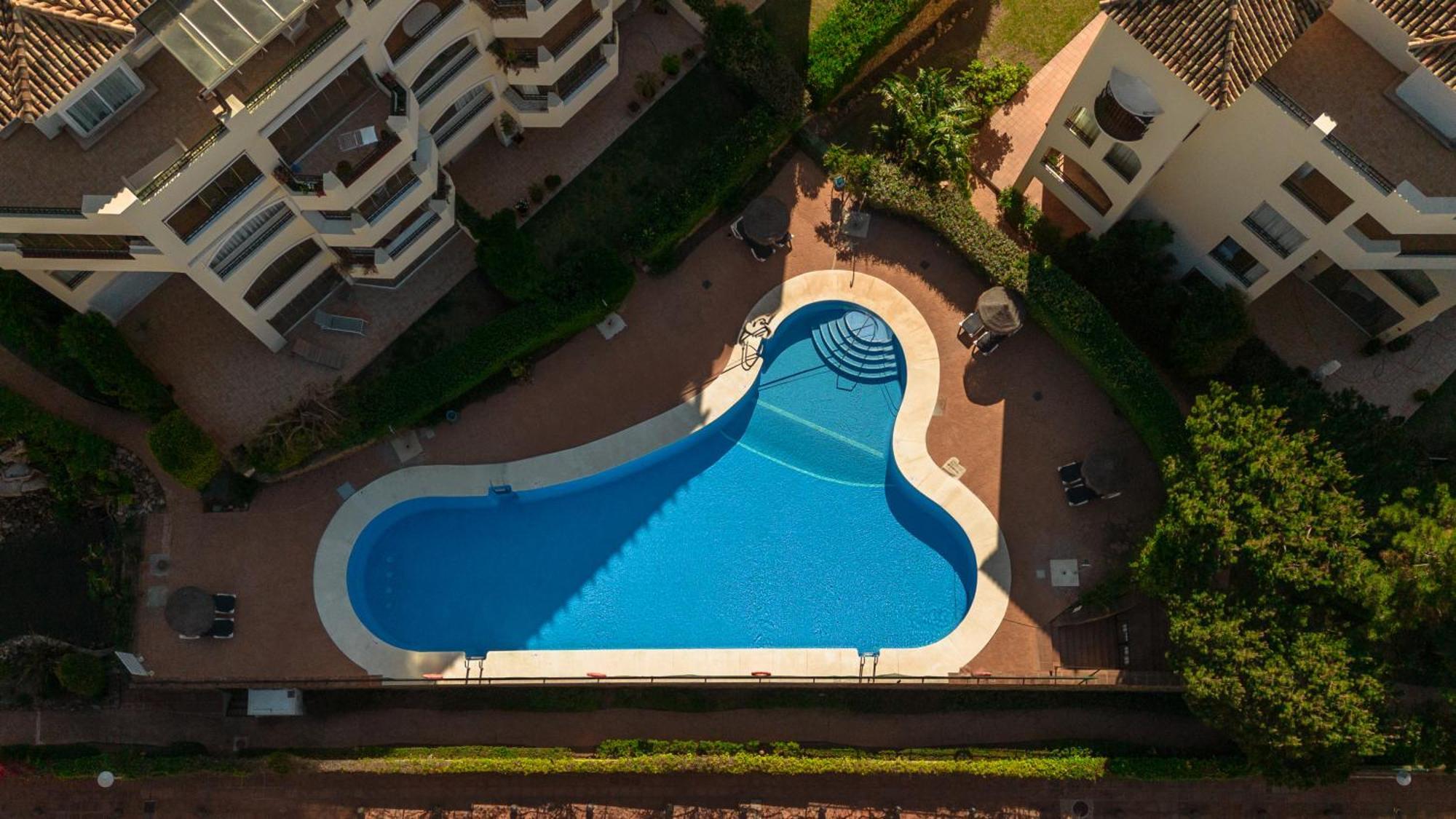 Apartamento With Direct Beach Access, In Hacienda Playa, Elviria *