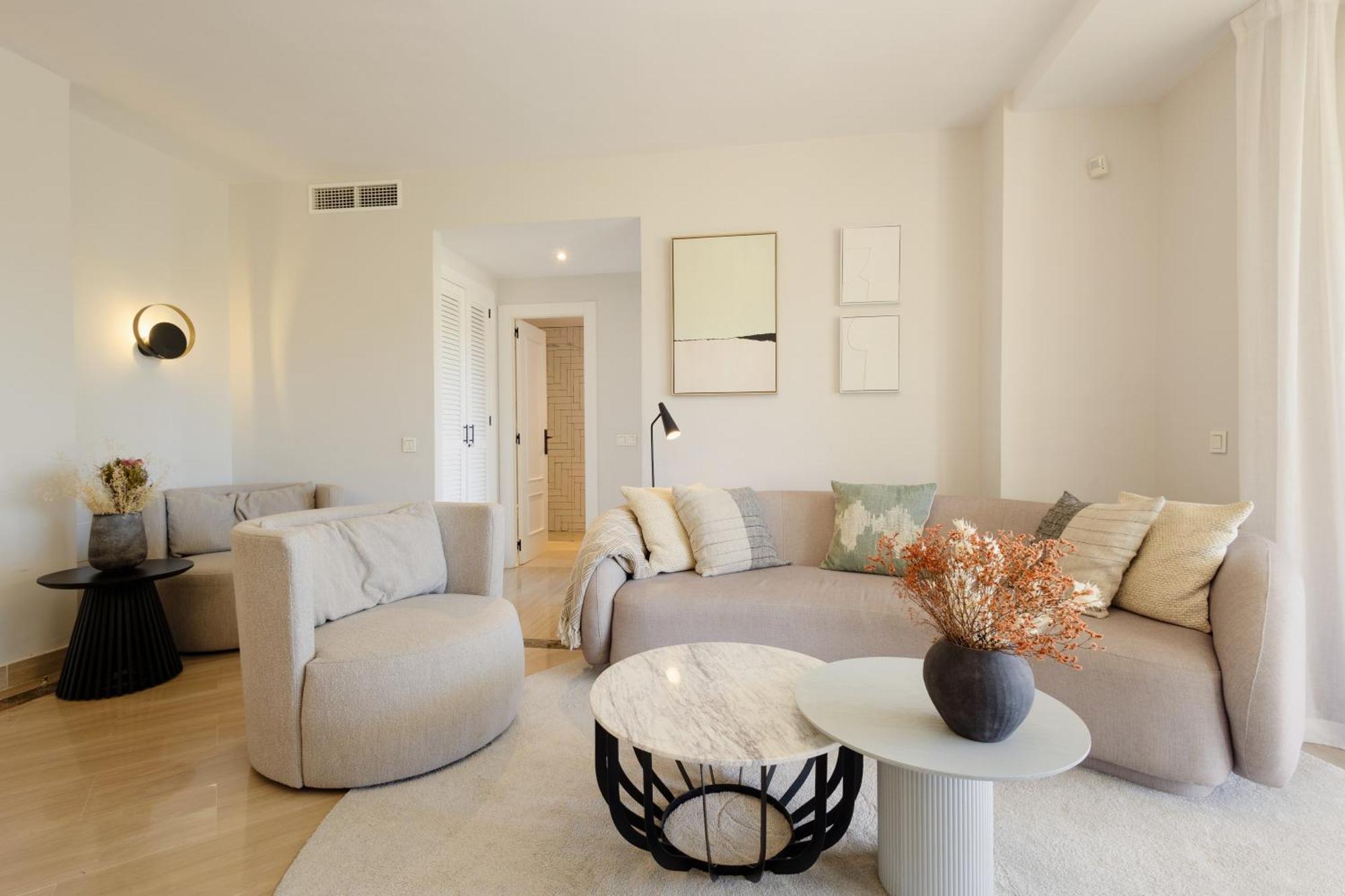 Apartamento With Direct Beach Access, In Hacienda Playa, Elviria Marbella