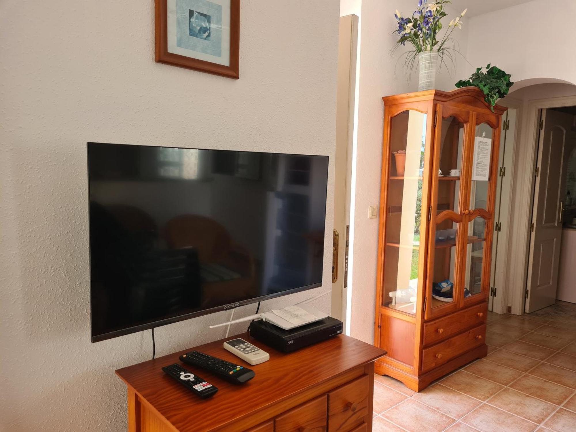 As050 Inviting 2-bed House La Casita Holiday home