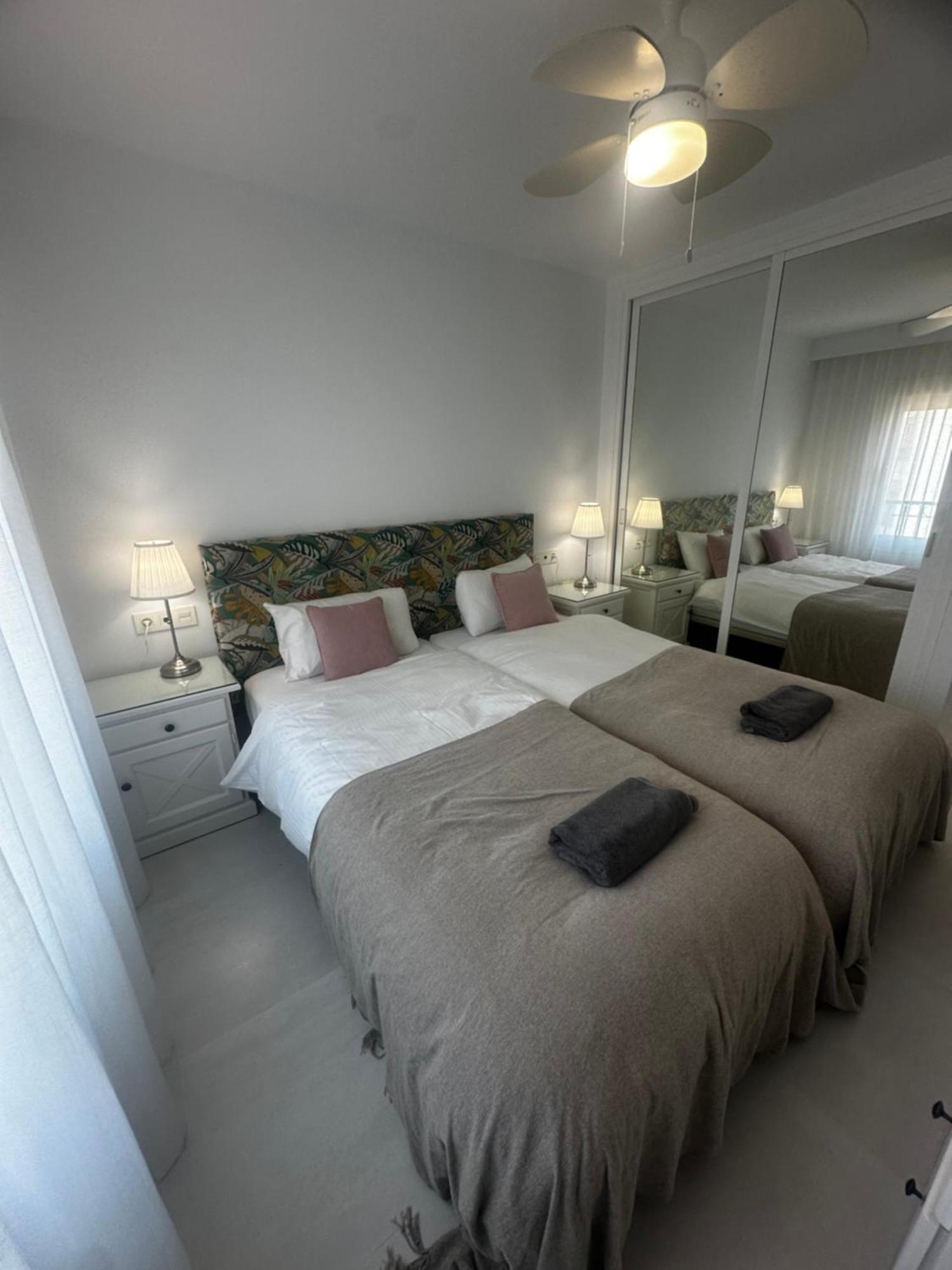 Miraflores Golf Penthouse With The Sea View Costa Apartamento