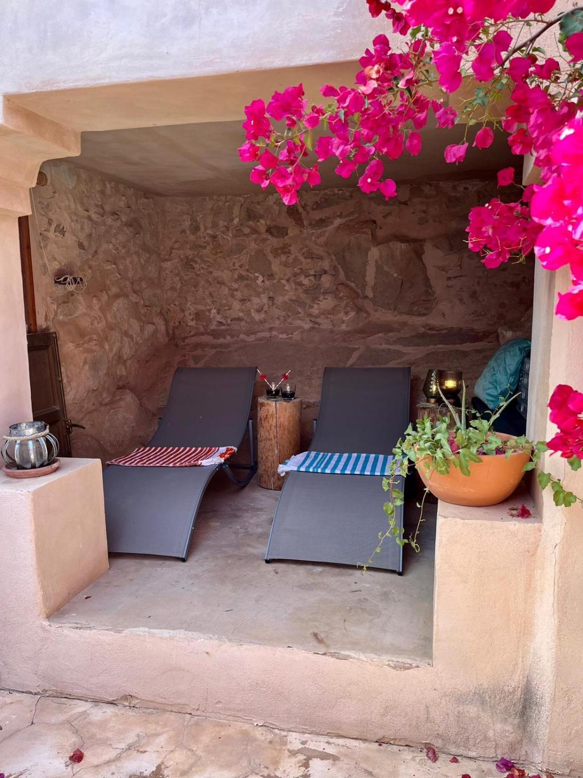 Casa Con Vistas Al Mar Y Patio De Buganvillas * Aigues