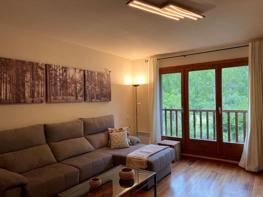 Apartamento Cal Mestre - L'amfitriona Rialp