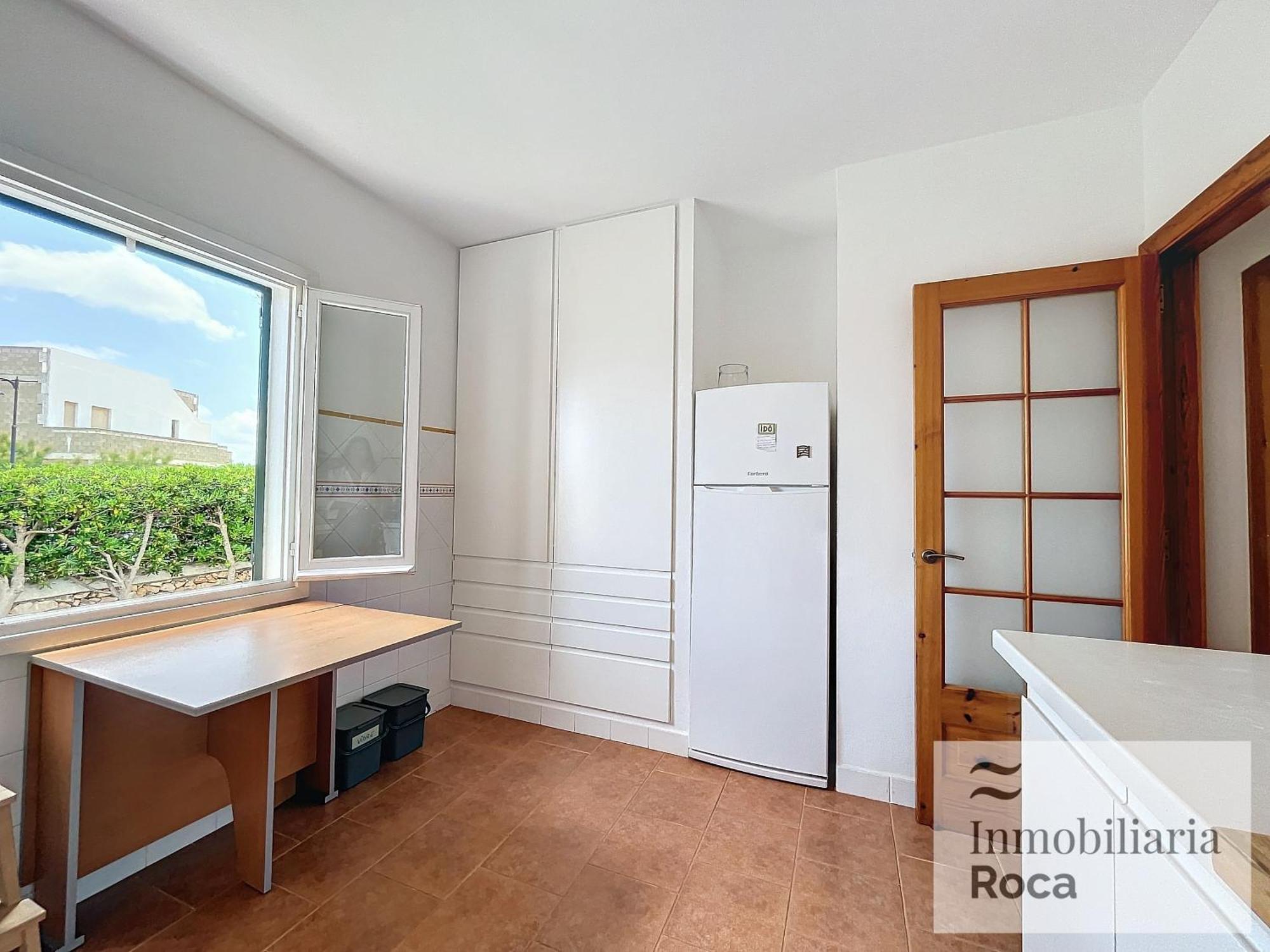 Roca Fornells, Punta Gran 5 F63 *