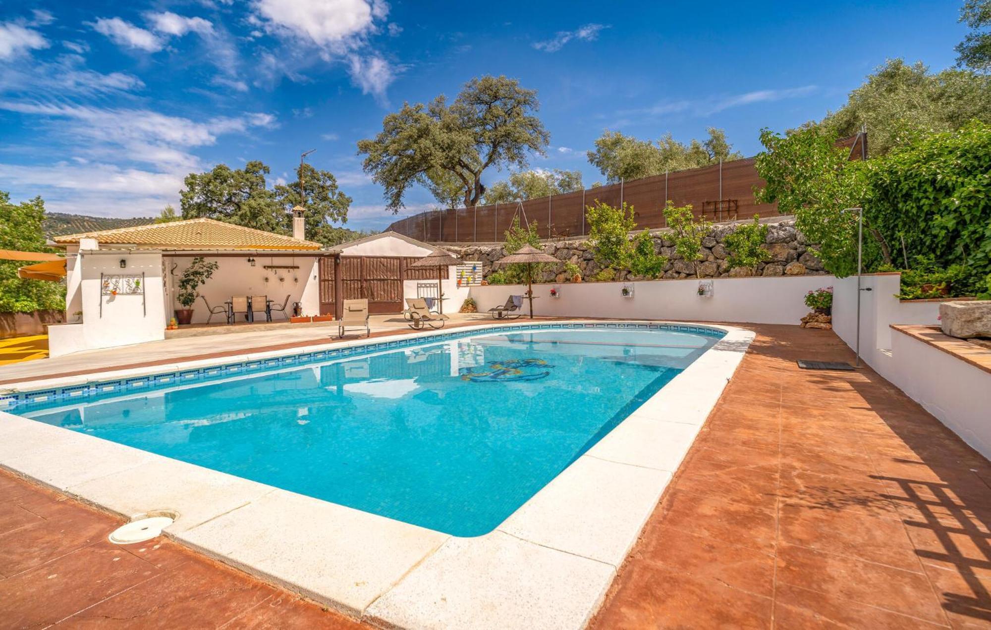 4 Bedroom Cozy In Сasa de vacaciones