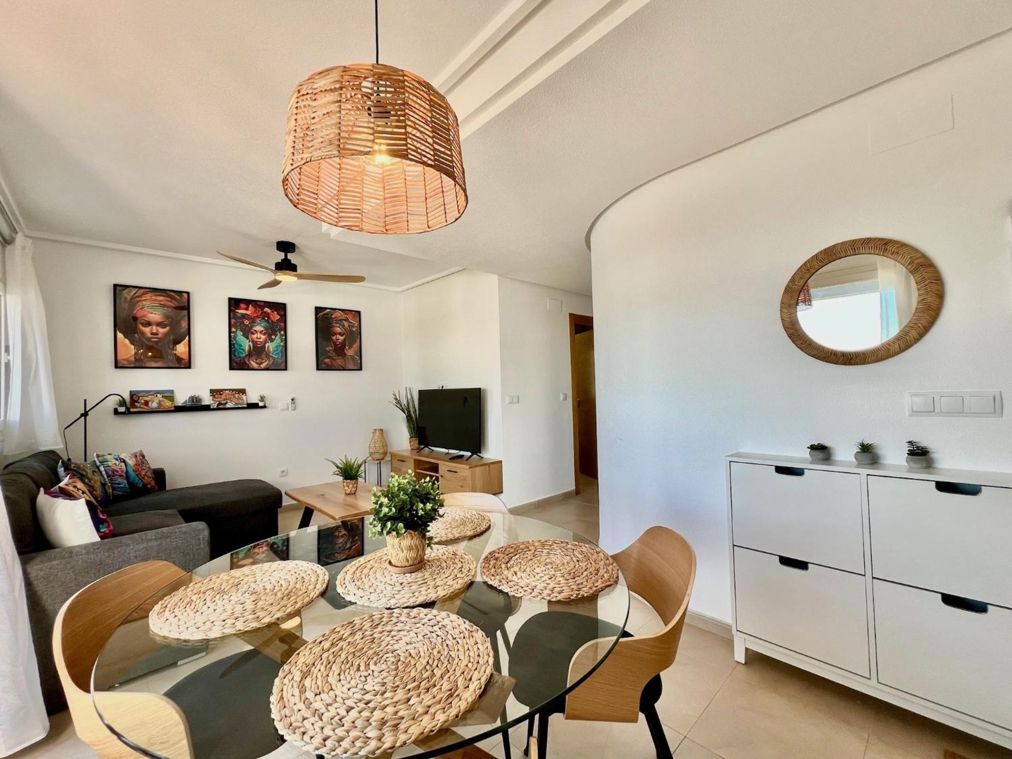 Apartment Stunning With A Beautiful Pool/lake View Sucina