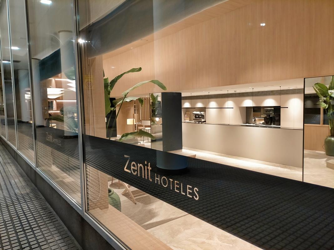 Zenit Coruna 4* A Coruna