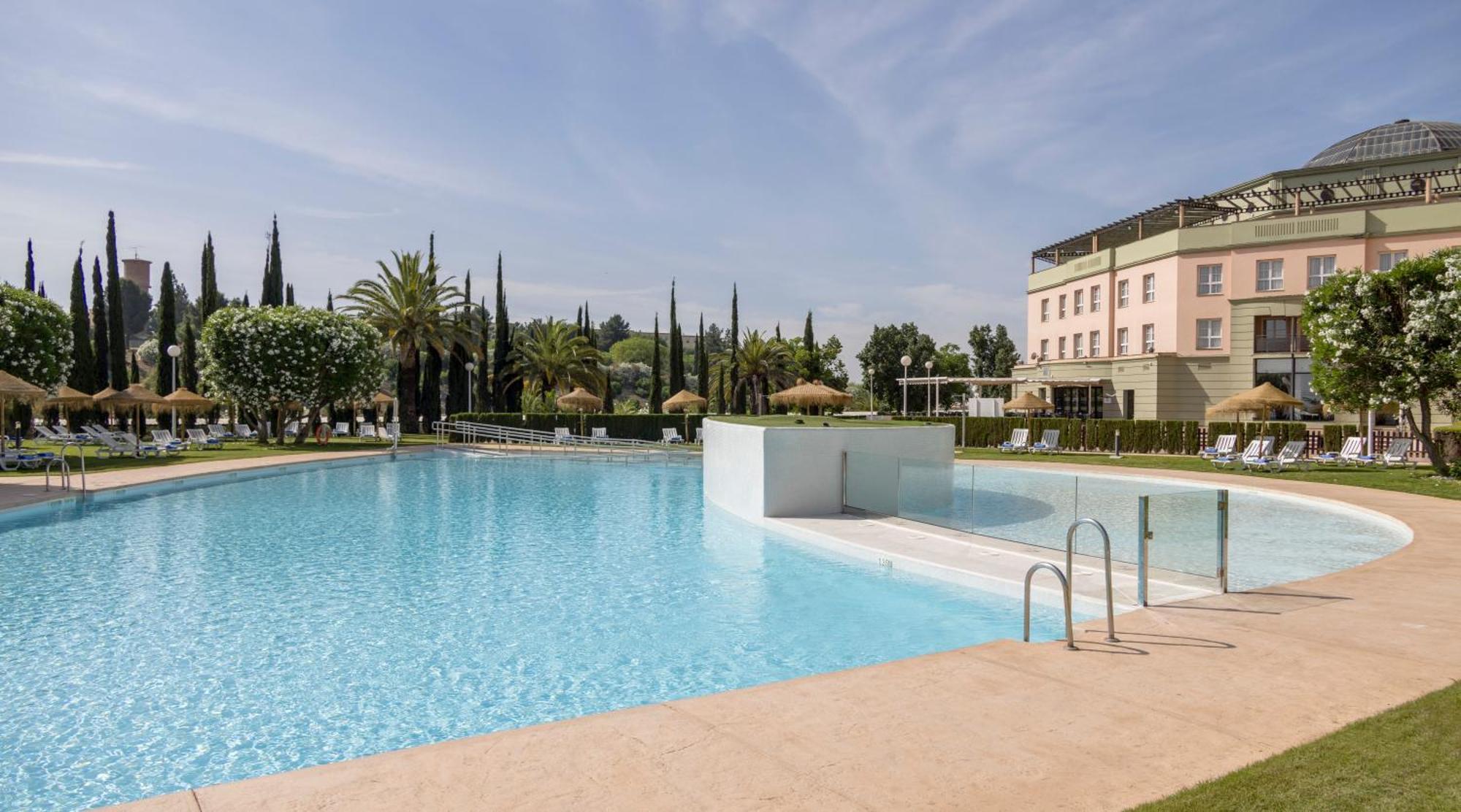 Ilunion Alcora Sevilla 4* San Juan de Aznalfarache