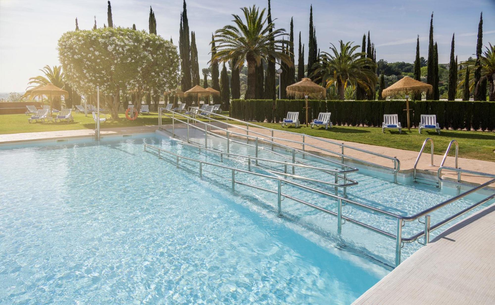 Ilunion Alcora Sevilla 4* San Juan de Aznalfarache