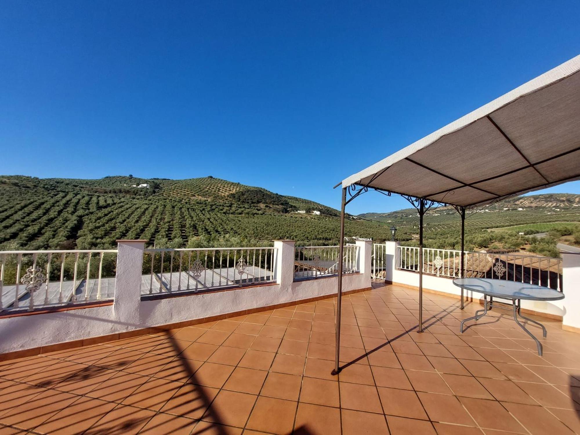 Casa Pino Solo * Iznájar