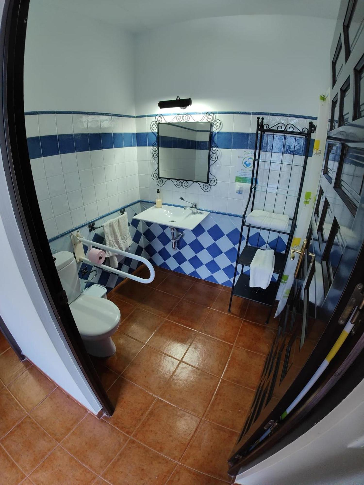 La Casa De Maita Encinas Reales
