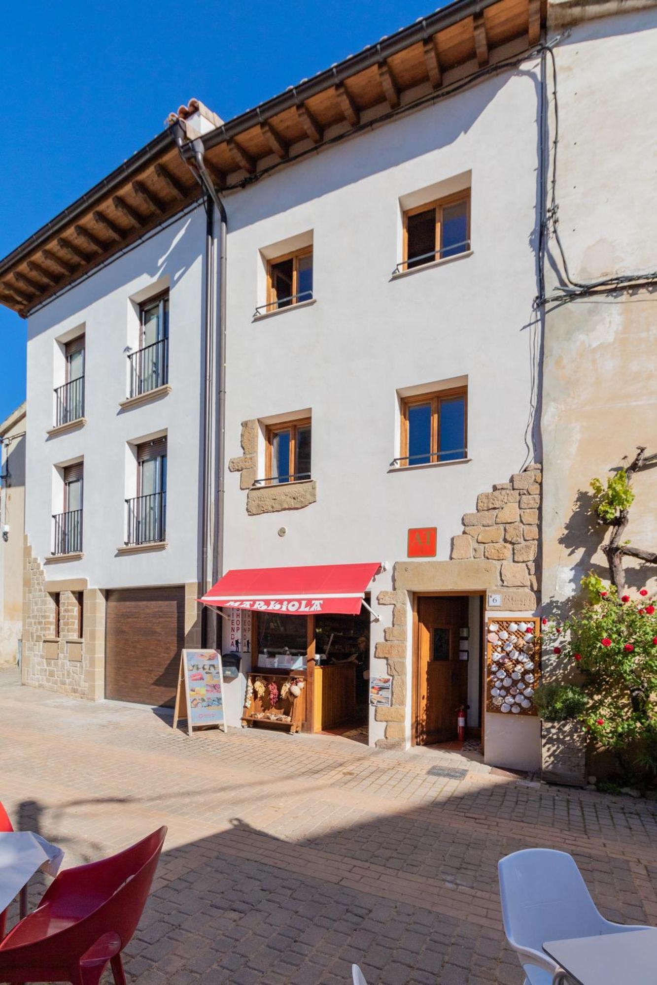 Markiola Apartment *